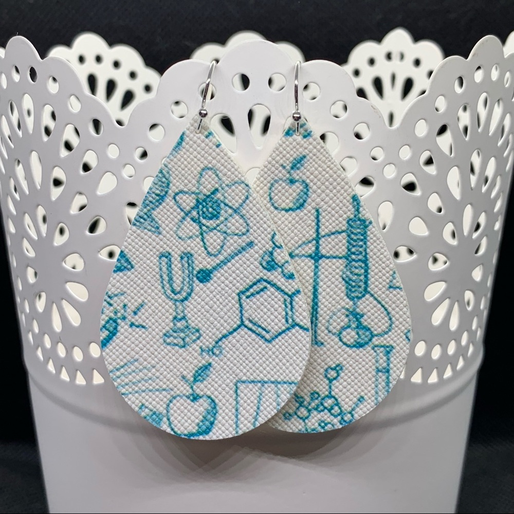 ⭐️2 FOR $10⭐️ Science